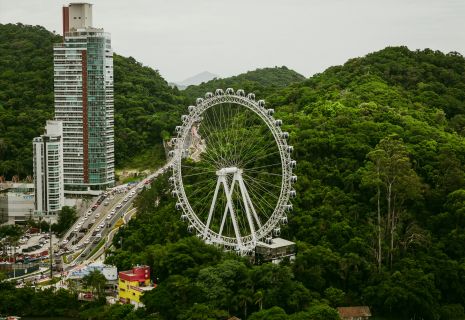Balneário Camboriú: O Destino de Alto Padrão Que Atrai Investidores e Quem Busca Qualidade de Vida